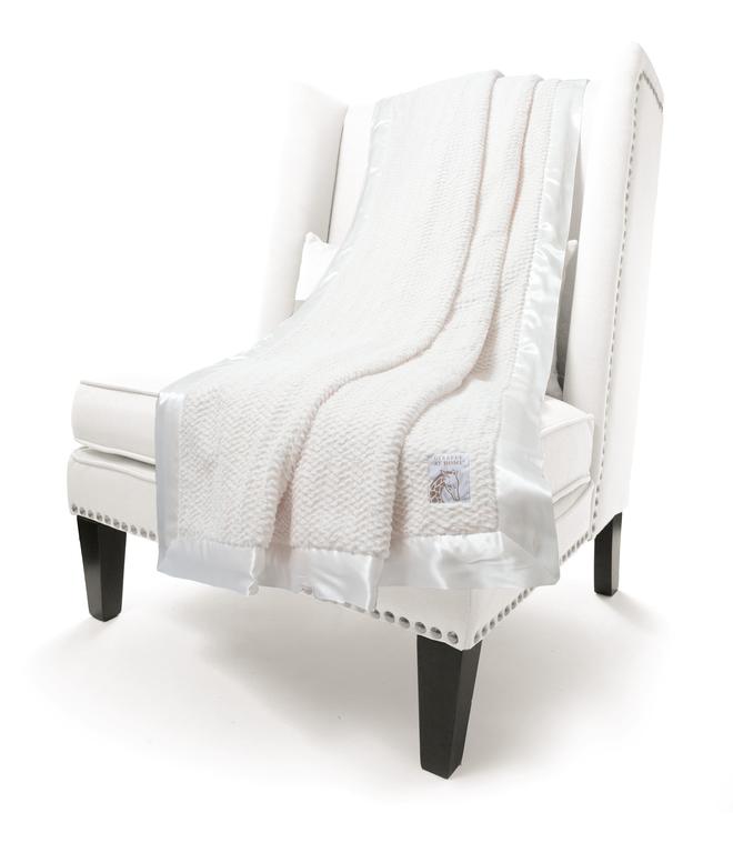 Luxe™ Twist Throw Throws